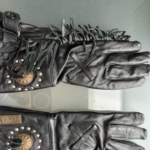 Ladies Harley Davidson riding gloves